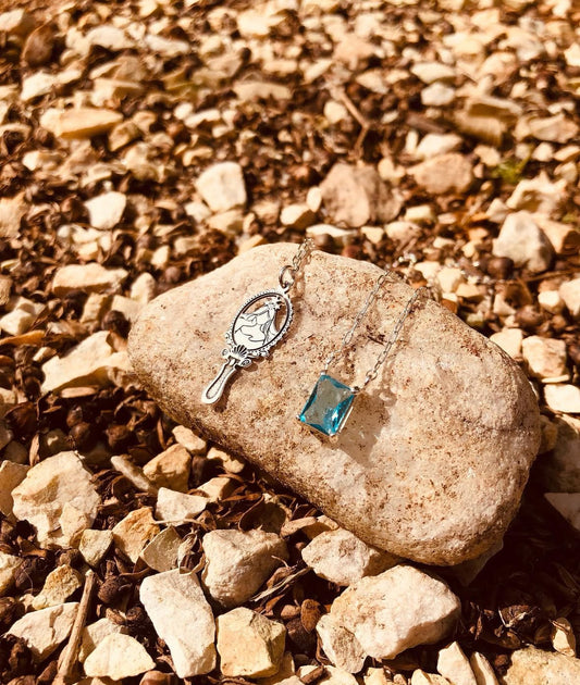 Escapulário Iemanjá em Prata 950 – Amor, Proteção e Pureza do Mar