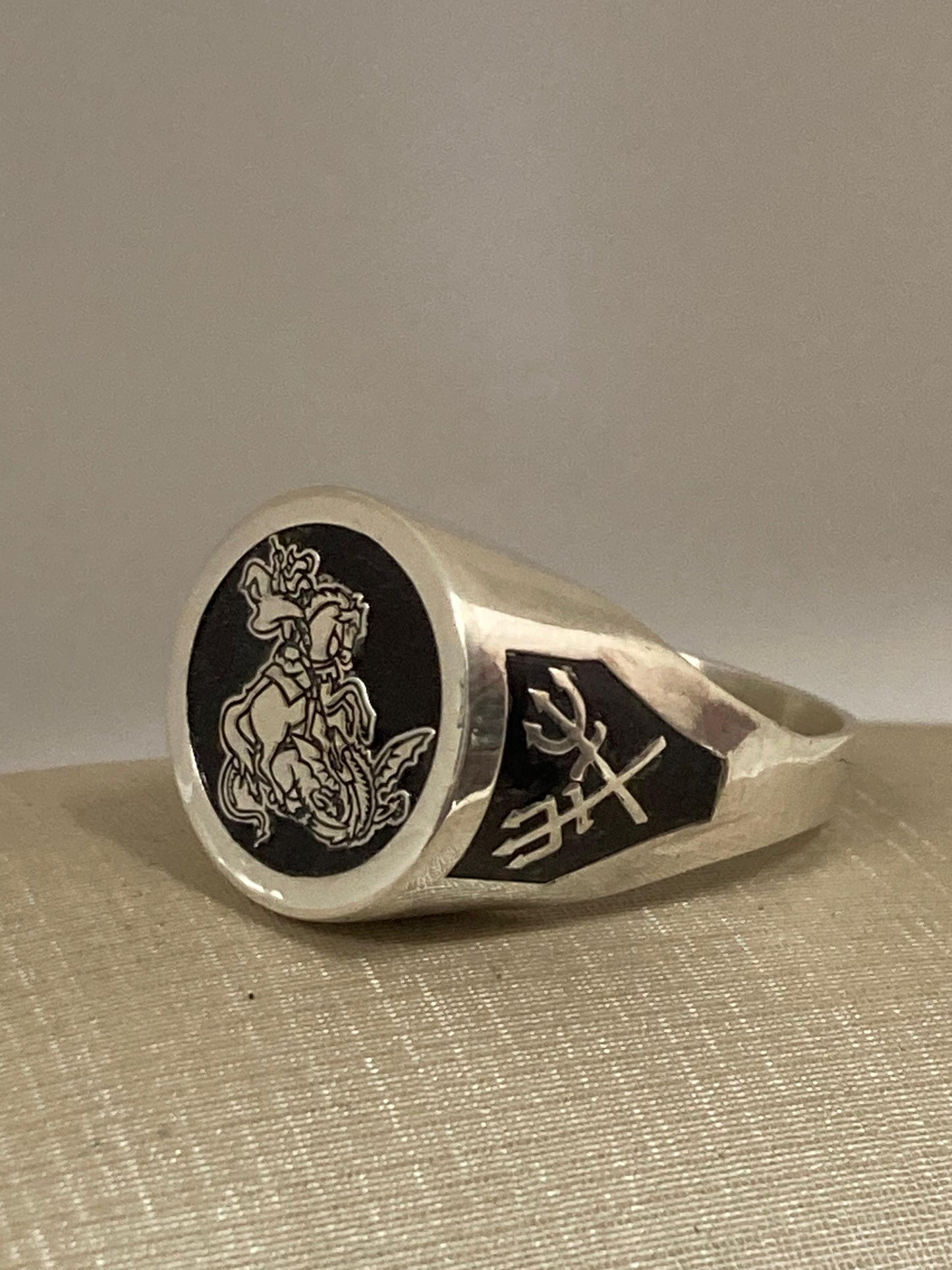 Anel São Jorge – Força e Proteção no Caminho da Fé